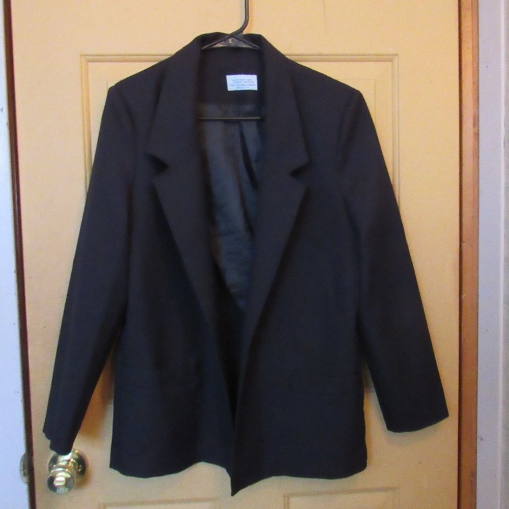 Cape Cod Match Mates Size 12 Black Blazer